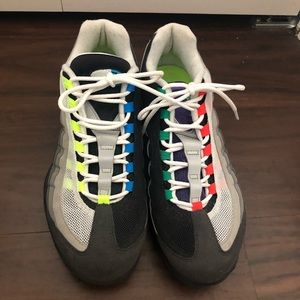 COPY - Nike Air Max athletic shoes - Roger Federer